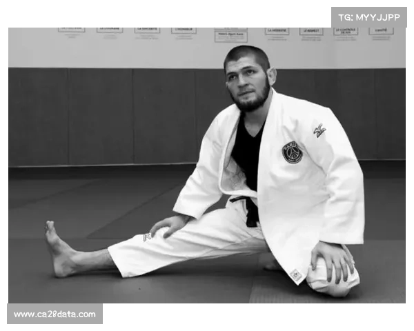 马哈切夫训练视频曝光，摔揉技术再强化