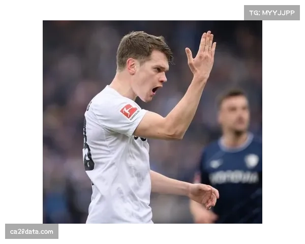 特写瞬间：弗赖堡老将金特尔完成职业生涯第500场德甲出场